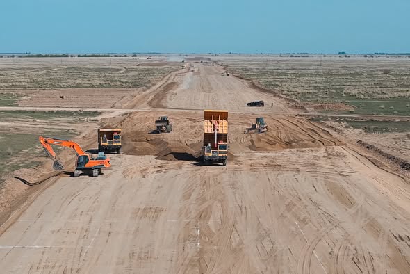 Абай облысында «Бақты – Аягөз» теміржол жобасы мен вокзалдарды жаңарту барысы қаралды