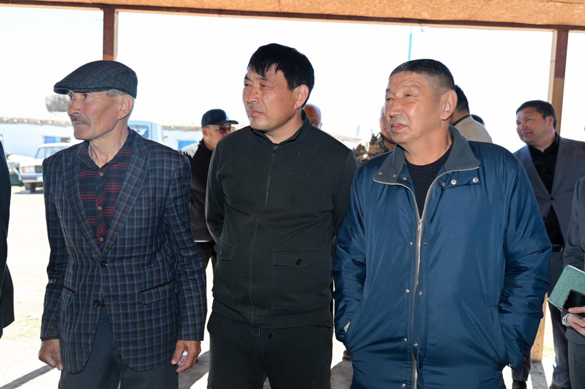 Облыс әкімі шалғайдағы Көксала ауылының тұрғындарымен кездесті