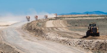 Абай облысында «Бақты – Аягөз» теміржол жобасы мен вокзалдарды жаңарту барысы қаралды