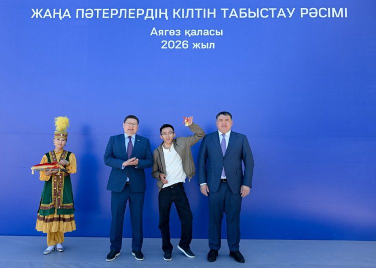 Аягөзде 31 отбасы жаңа пәтерге ие болды