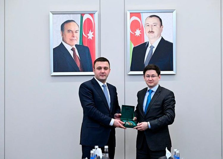 Қазақстан Қорғаныс министрінің цифрландыру жөніндегі орынбасары Бакуге сапармен барды