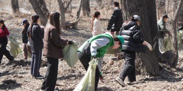 Семейде «Таза Қазақстан» аясында Бейбітшілік аралында экологиялық акция өтті