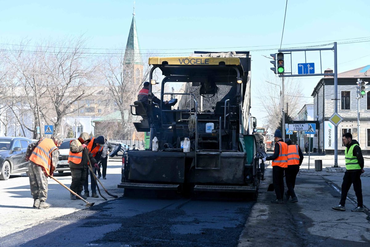 Семейде биыл 100 көше мен 100 аула жаңарады