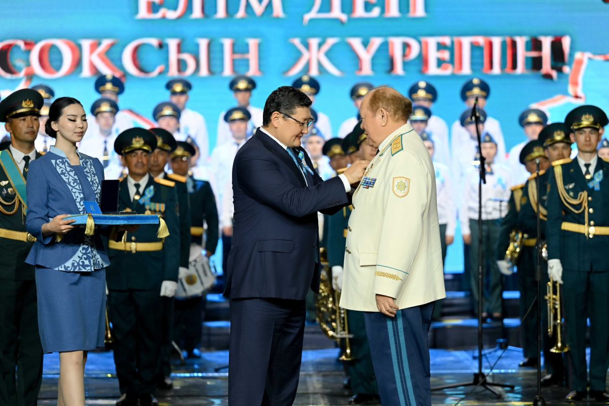 Семейде Отан қорғаушылар күні мен Жеңіс күніне арналған салтанатты шара өтті