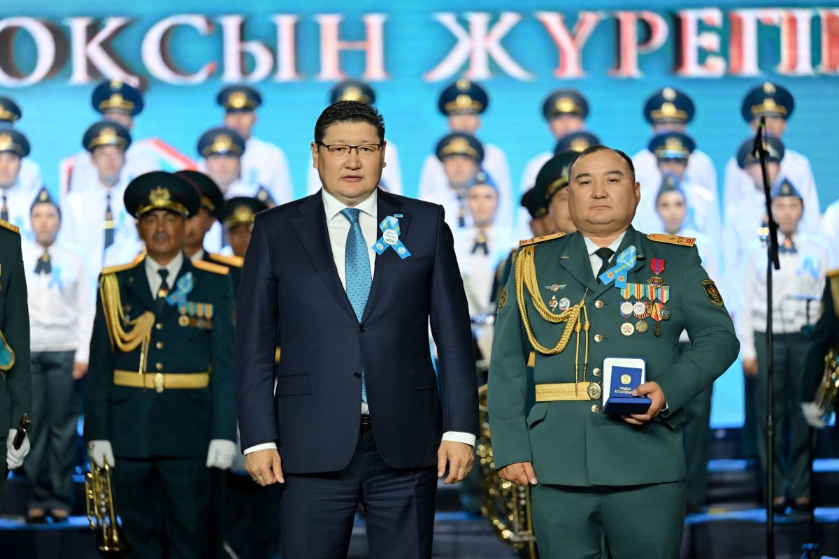 Семейде Отан қорғаушылар күні мен Жеңіс күніне арналған салтанатты шара өтті
