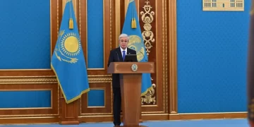 Тоқаев: Қазақстанның айбынды армиясы батыр бабалардың даңқты жолын лайықты жалғастырып келеді