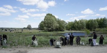 «Таза қала – таза орта»: Семейдегі Водный кентінде тазалық акциясы өтті