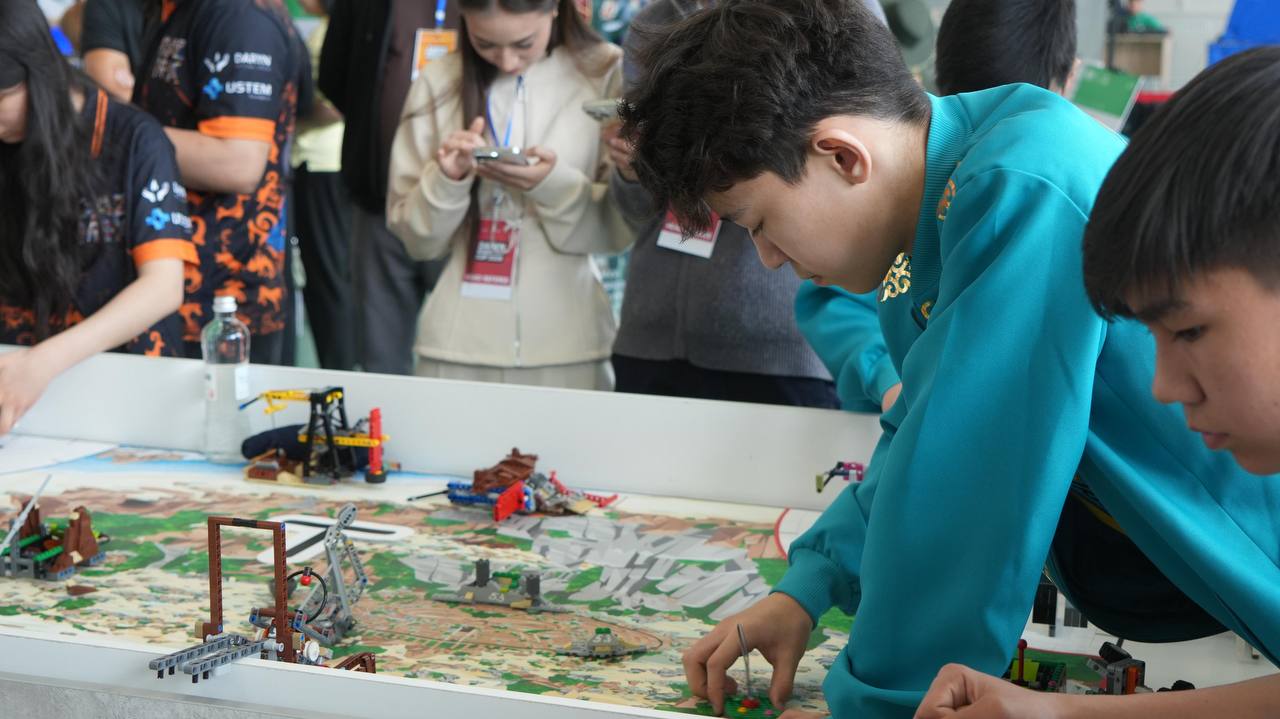 Семейде «Daryn Robotics Cup – 2026» республикалық турнирі бастау алды