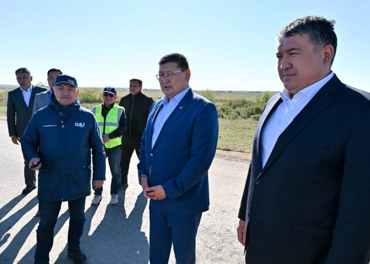 «Қарағанды-Аягөз-Тарбағатай-Боғас» автожолындағы жөндеу жұмыстары қадағаланды