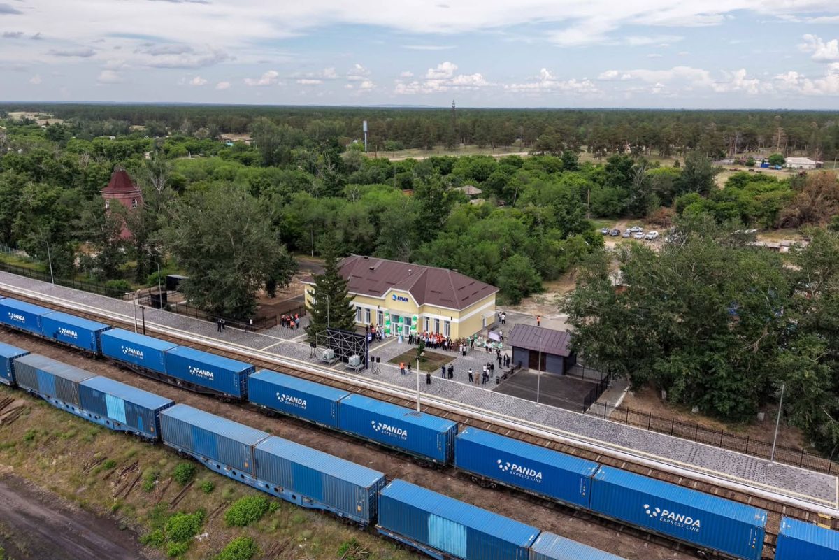 Қайта жаңғыртылған екі теміржол вокзалы елімізде алғаш рет Абай облысында пайдалануға берілді