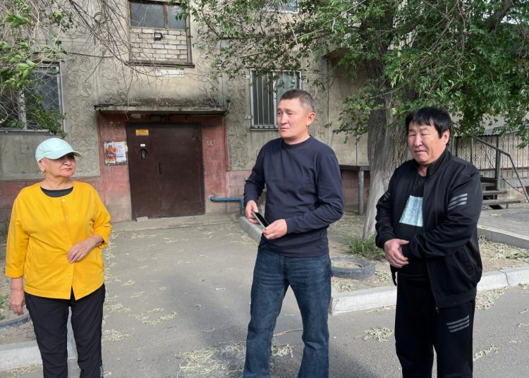 «Терезе ашудан қалдық»: тұрғындарды алаңдатқан мәселе «AMANAT» араласқаннан кейін қалай шешілді?