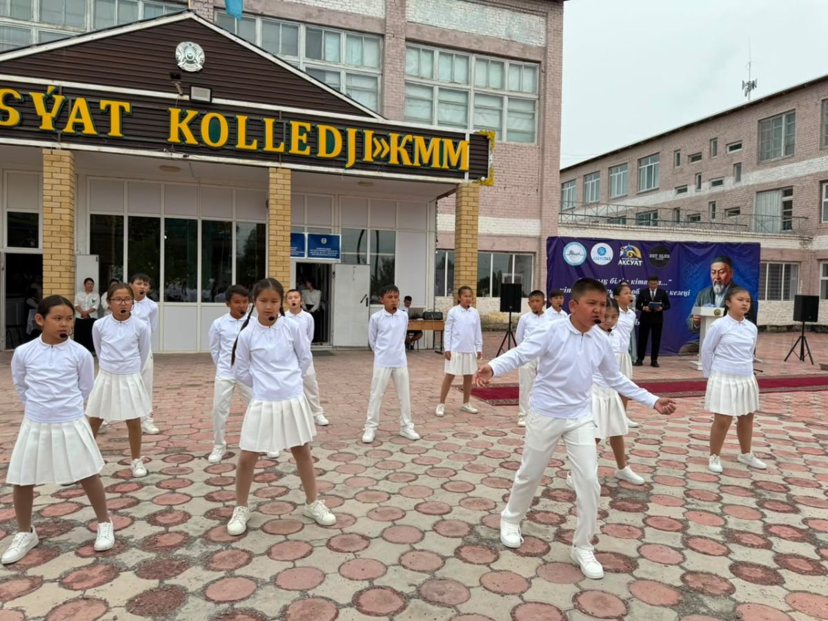 Артық білім кітапта: Абай облысында кітап оқу мәдениетін дамытуға бағытталған байқау өтті