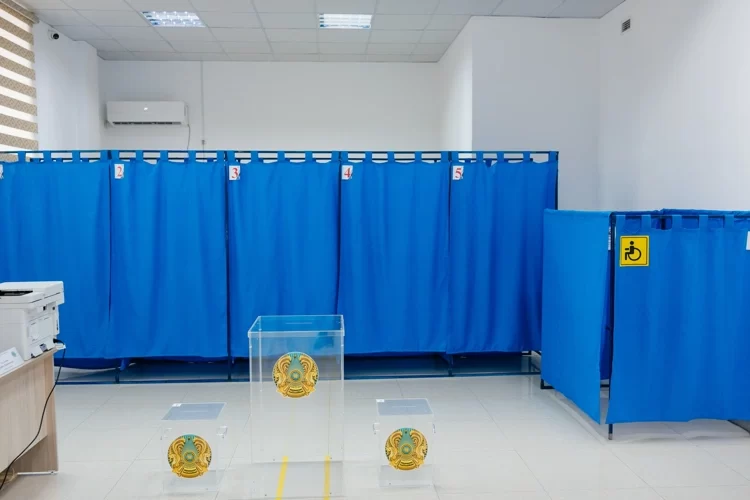 Сайлау жақындаған сайын таңдауын жасамаған қазақстандықтар саны төрт еседен аса азайды