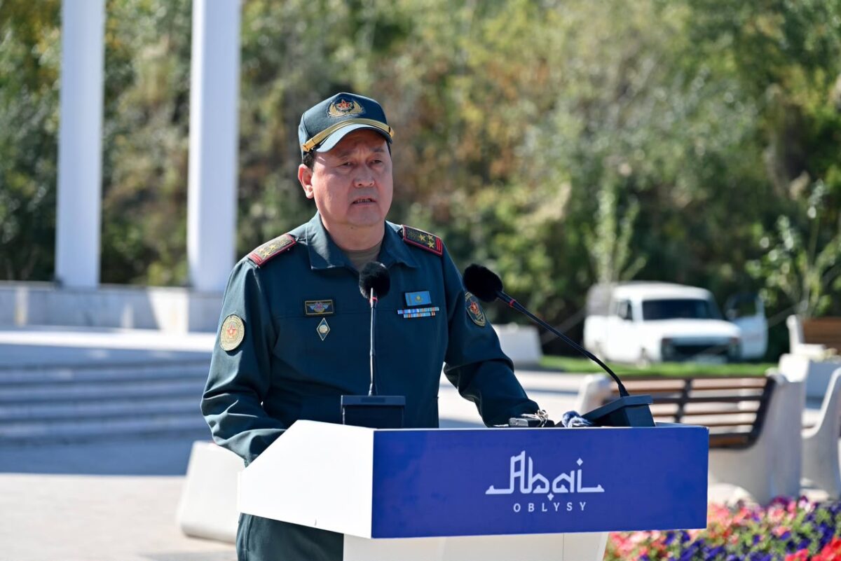 Абай облысында алғаш рет жаңа форматта әскерге шығарып салу рәсімі өтті