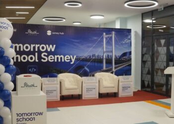 Болашақ бүгіннен басталады: Семейде Tomorrow School жасанды интеллект мектебі ашылды